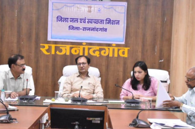 विधानसभा अध्यक्ष डॉ. रमन सिंह के विशेष प्रयासों से नलकूप खनन के लिए 99 लाख 36 हजार रूपए की स्वीकृति पर ग्रामीणों ने किया आभार व्यक्त...