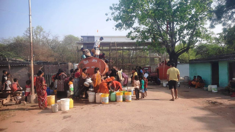 गंभीर जल संकट से जूझ रहे रेलवे बस्तीवासी...