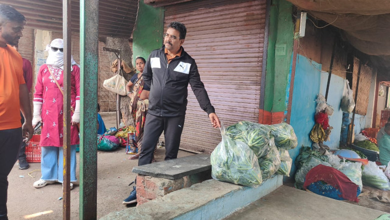 तुलसीपुर ममता नगर क्षेत्र के 10 दुकानों से लगभग 3 किलो  झिल्ली पन्नी जप्त 5 हजार 4 सौ जुर्माना...