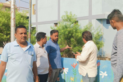नगर निगम स्वास्थ्य प्रभारी ने  वार्ड क्रमांक 9 और 10 में साफ-सफाई व्यवस्थाओं का किया औचक निरीक्षण: