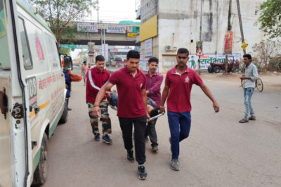 लिफ्ट के होल में गिरकर युवक की मौत : 3rd फ्लोर में लिफ्ट का दरवाजा खुला था लेकिन लिफ्ट नीचे थी...