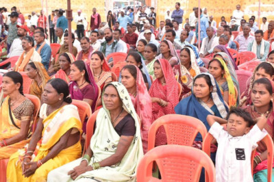 सुशासन तिहार में दिव्यांग केशरी को मिला मोटराईज्ड ट्रायसायकल का उपहार...