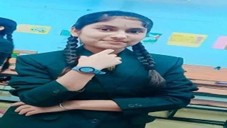 प्रावीण्य सूची के विद्यार्थी को कलेक्टर ने दी शुभकामनाएं जिले में कक्षा 10वीं के छात्र बिट्टू कुशवाहा 9वां स्थान प्राप्त किया