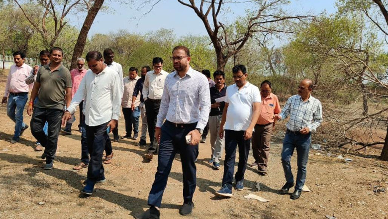 शासकीय योजनाओं के क्रियान्वयन हेतु विभागीय अधिकारियों के साथ शासकीय भूमि का किया निरीक्षण...