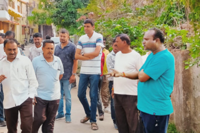 मानसून के पहले शहर के नाले-नालियों मे महा- सफाई अभियान, आयुक्त ने किया एमआईसी सदस्यों के साथ निरीक्षण, दिए निर्देश...