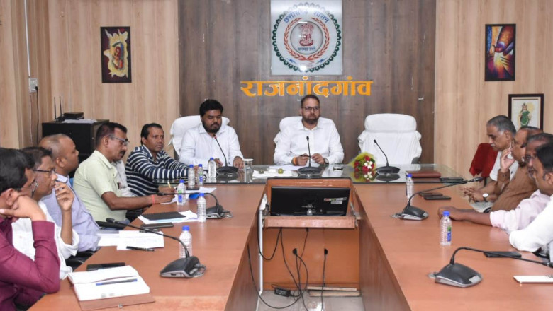 पार्किंग एवं यातायात की व्यवस्था को दुरूस्त करने के लिए योजनाबद्ध तरीके से कार्य करने की जरूरत : कलेक्टर