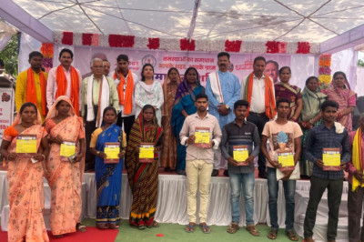 कौड़ीकसा कलस्टर में 2795 आवेदनों का हुआ समाधान, विभिन्न योजनाओं से 81 ग्रामीणजन लाभान्वित हुए...