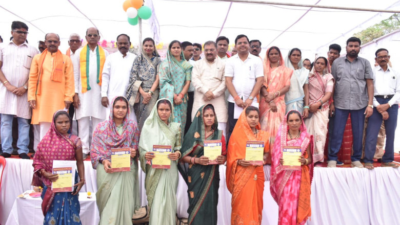 शासन की योजनाओं से आम जनता के जीवन में आ रहा आमूलचूल परिवर्तन : सांसद संतोष पाण्डेय