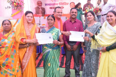 ग्राम पंचायत बोरिद में समाधान शिविर   14 ग्राम पंचायतों की भागीदारी, 4774 आवेदनों का निराकरण...