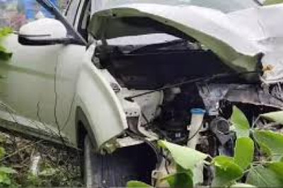 2 लोगों की मौत,कार और बाइक की आमने-सामने टक्कर...