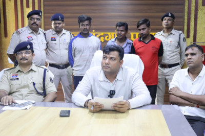 थाना सोमनी पुलिस की बडी कार्यवाही।  अंधे कत्ल की गुत्थी को सुलझाया 48 घंटे के भीतर।