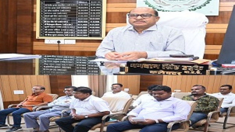 कलेक्टर उइके ने धरती आबा जनजातीय ग्राम उत्कर्ष अभियान के संबंध में प्रेसवार्ता