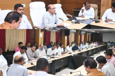 कलेक्टर उइके ने शिक्षा विभाग के अधिकारियों की ली बैठक