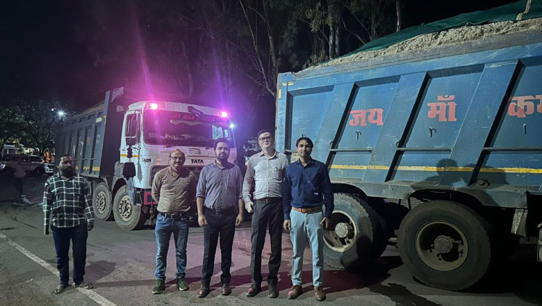 कलेक्टर के निर्देशानुसार जिले में अवैध रेत परिवहन एवं उत्खनन पर राजस्व एवं खनिज विभाग द्वारा की जा रही संयुक्त कार्रवाई