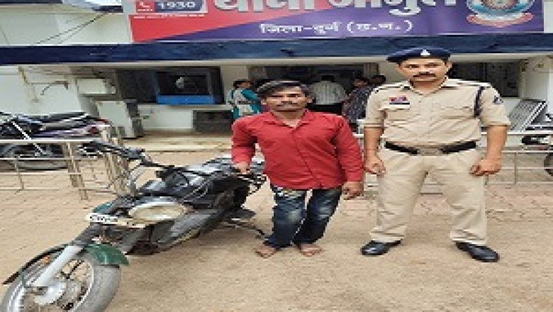 चोरी के मामले में आरोपी गिरफ्तार, नाबालिग साथी के साथ मिलकर दिया चोरी को अंजाम, जामुल पुलिस की सक्रियता से पकड़ाया आरोपी I