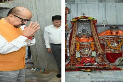 जिला जनसंपर्क कार्यालय कलेक्टोरेट भवन बेमेतरा (छ.ग.), राज्यपाल रमेन डेका ने माँ भद्रकाली मंदिर में की पूजा-अर्चना, जिले की खुशहाली की कामना की’...