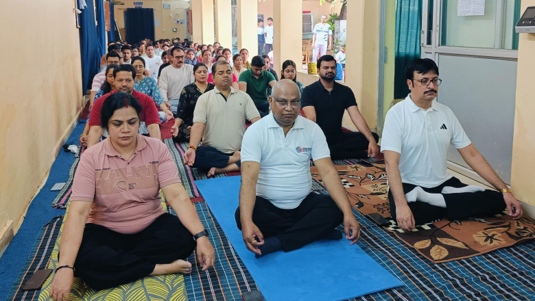 अंतर्राष्ट्रीय योग दिवस पर बेमेतरा में उत्साहपूर्वक हुआ योगाभ्यास
