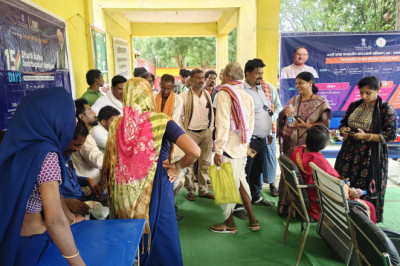 धरती आबा ग्राम उत्कर्ष अभियान के तहत बरपाली में जागरूकता सह लाभ संतृप्ति शिविर का हुआ आयोजन