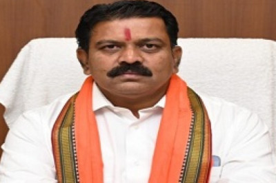 बांग्लादेशी घुसपैठियों की पहचान हेतु उपमुख्यमंत्री विजय शर्मा के निर्देश पर टोल फ्री हेल्पलाइन नम्बर जारी — 24x7 कार्यरत रहेगा 1800-233-1905