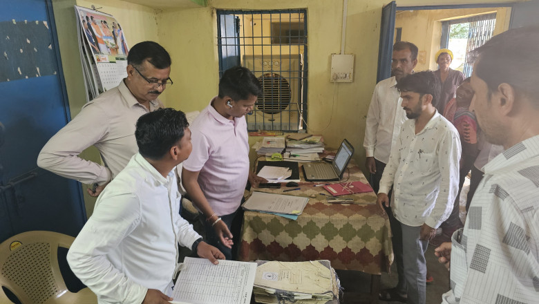एसडीएम व तहसीलदार ने सरकारी सेवा समिति ओड़गी का किया औचक निरीक्षण...