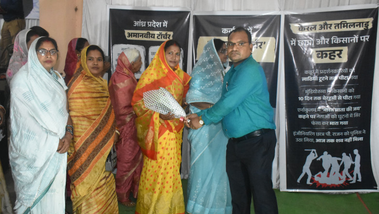 जनप्रतिनिधियों, गणमान्य नागरिकों, अधिकारी-कर्मचारियों सहित कार्यक्रम में उपस्थित लोगों ने किया अवलोकन...