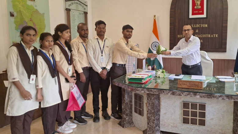 कलेक्टर अजीत वसंत ने मीसा बंदियों का किया सम्मान सम्मान पाकर अभिभूत हुए मीसाबंदी