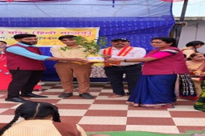 गायत्री विद्या मंदिर में प्रतिभा सम्मान समारोह