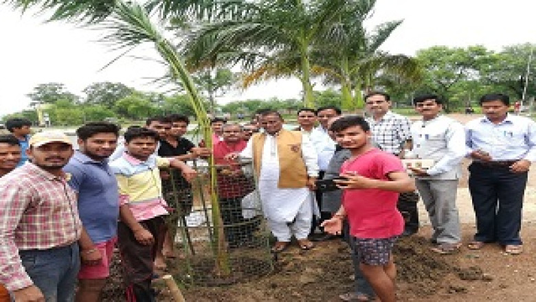 साकेत साहित्य परिषद ने सुरेन्द्र दुबे को  संस्मरणात्मक श्रद्धांजलि दी...