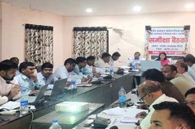 शासकीय योजनाओं का निर्धारित समयावधि में क्रियान्वयन सुनिश्चित करने तथा आम जनता के मांगों एवं समस्याओं के निराकरण हेतु त्वरित कार्रवाई करने के दिए निर्देश...