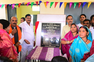 खाद्य मंत्री ने किया अतिरिक्त कक्ष का लोकार्पण, शाला प्रवेश उत्सव में हुए शामिल