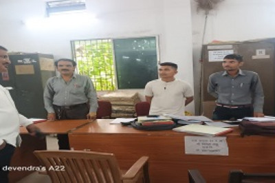 महापौर ने किया आज कार्यालय का आकस्मिक निरीक्षण, समय पर उपस्थित होने दिये निर्देश...