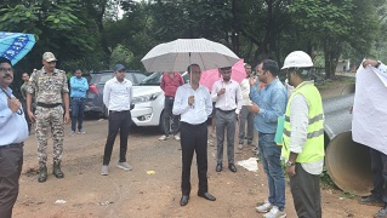 कलेक्टर ने  एतमानगर  के  निर्माणाधीन जल शोधन संयंत्र का किया औचक निरीक्षण...