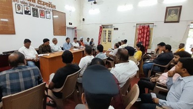 शहर की यातायात व्यवस्था में सुधार लाने प्रशासन तथा व्यापारियों की बैठक...