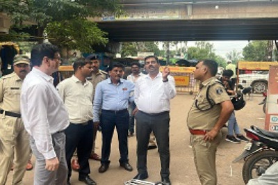 आयुक्त, एस.डी.एम., ए.एस.पी., सी.एस.पी. सहित प्रशासन की टीम शहर के प्रमुख मार्गो में किया पैदल भ्रमण...