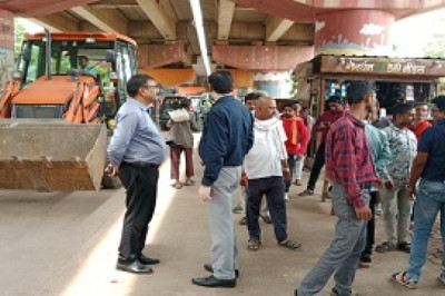 फ्लाई ओव्हर के नीचे आज भी चली अतिक्रमण हटाने की कार्यवाही...