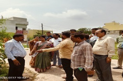 विकास से वंचित साईं नगर में महापौर की दस्तक, मूलभूत सुविधाओं पर लिया जायजा...