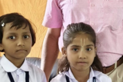 जीआईटीएफ–बीआईवीवी, भिलाई में यूनिफॉर्म वितरण समारोह ने छात्रों के चेहरे खिलाए...