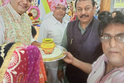 नेहरू नगर जैन मंदिर मे चातुर्मास कलश स्थापना के अवसर पर माननीय सांसद महोदय  मान विजय बघेल जी कार्यक्रम मे उपस्थित हुए....
