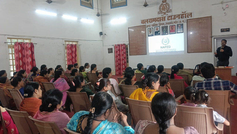 महिला स्व सहायता समूहो की एक दिवसीय कार्यशाला का नगर निगम सभागृह में हुआ आयोजन...