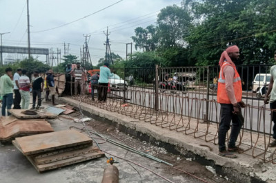 यातायात पुलिस दुर्ग द्वारा नेशनल हाइवे में सुधार कार्य हेतु लगातार सड़क सुरक्षा समिति की बैठक में शामिल किए गए एजेंडा बिंदुओं पर होने लगे कार्य...