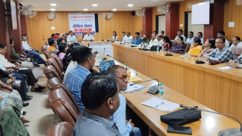 केन्द्रीय विद्यालय बेमेतरा में कक्षा 1 से 5 तक के प्रवेश हेतु पंजीकरण प्रारंभ-QR कोड से फॉर्म डाउनलोड की सुविधा उपलब्ध , पहला पंजीकरण प्रपत्र कक्षा 1 हेतु आज हुआ जमा...
