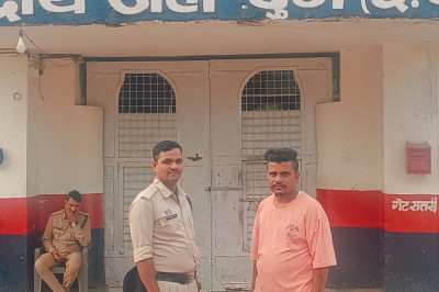 आरोपी द्वारा पुलिस अधिकारी बनकर जांच में सहयोग करने की बात से की महिला से ठगी...