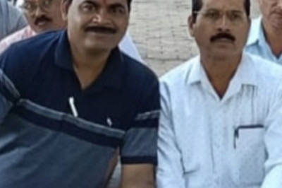 राजनांदगाव जिले के शालेय शिक्षक संघ के जिला उपाध्यक्ष  सुशील शर्मा जी ने बताया कि आजकल शासन /प्रशासन अजीबो गरीब तुगलकी फरमान निकाल रही है.....