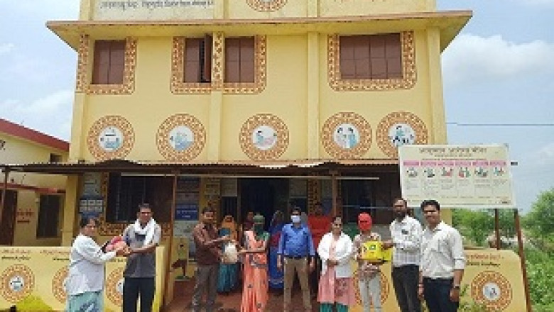 टीबी मुक्त भारत अभियान के तहत तीन नए निक्षय मित्र बने, मरीजों को पोषण आहार वितरित...