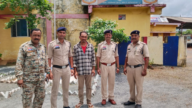 पत्नि पर चाकु से हमला करने वाला आरोपी पति गिरफ्तार....,