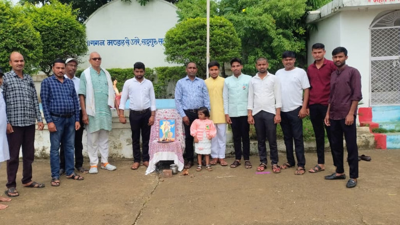 आज स्वतंत्रता दिवस के पावन अवसर पर कबीर कुटी आश्रम पेन्ड्री में युवा शक्ति सेवा संगठन...