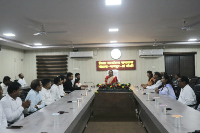 कलेक्टर श्रीमती प्रजापति ने स्वतंत्रता दिवस की दी शुभकामनाएं...