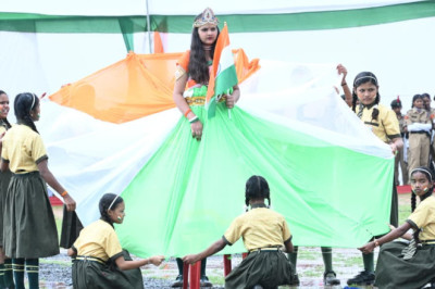 स्टेडियम स्कूल ग्राउंड मोहला में हुआ जिला स्तरीय समारोह हर्षोल्लास के साथ मनाया गया स्वतंत्रता दिवस...