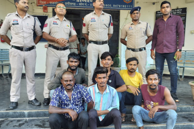 गोविन्दा उत्सव को लेकर डोंगरगढ़ पुलिस अलर्ट*...