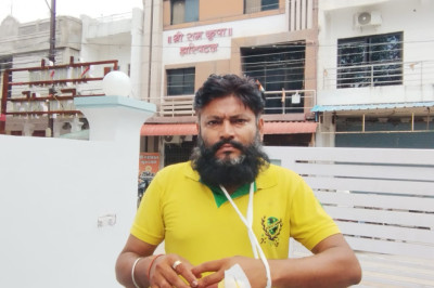 डोंगरगढ़ – सड़क पर बैठे मवेशियों की टक्कर से घायल हुए D.G NEWS के संपादक विमल अग्रवाल....